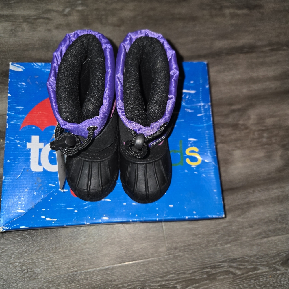 TOTES toddler girls size 5 PURPLE/magenta WINTER SNOW BOOTS black bottoms New - Picture 2 of 11